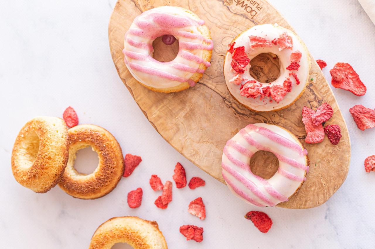 Koolhydraatarme donuts met frambozen - Marike Bol